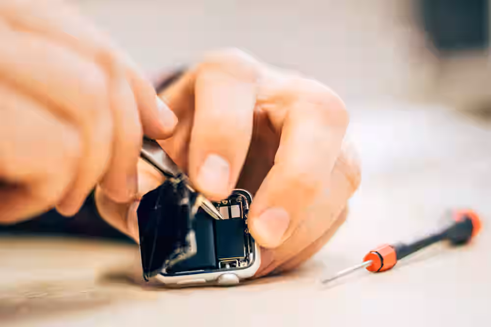 Kkx7Trac9N Mobile Phone Smart Watch Repair And Services 3 03G90